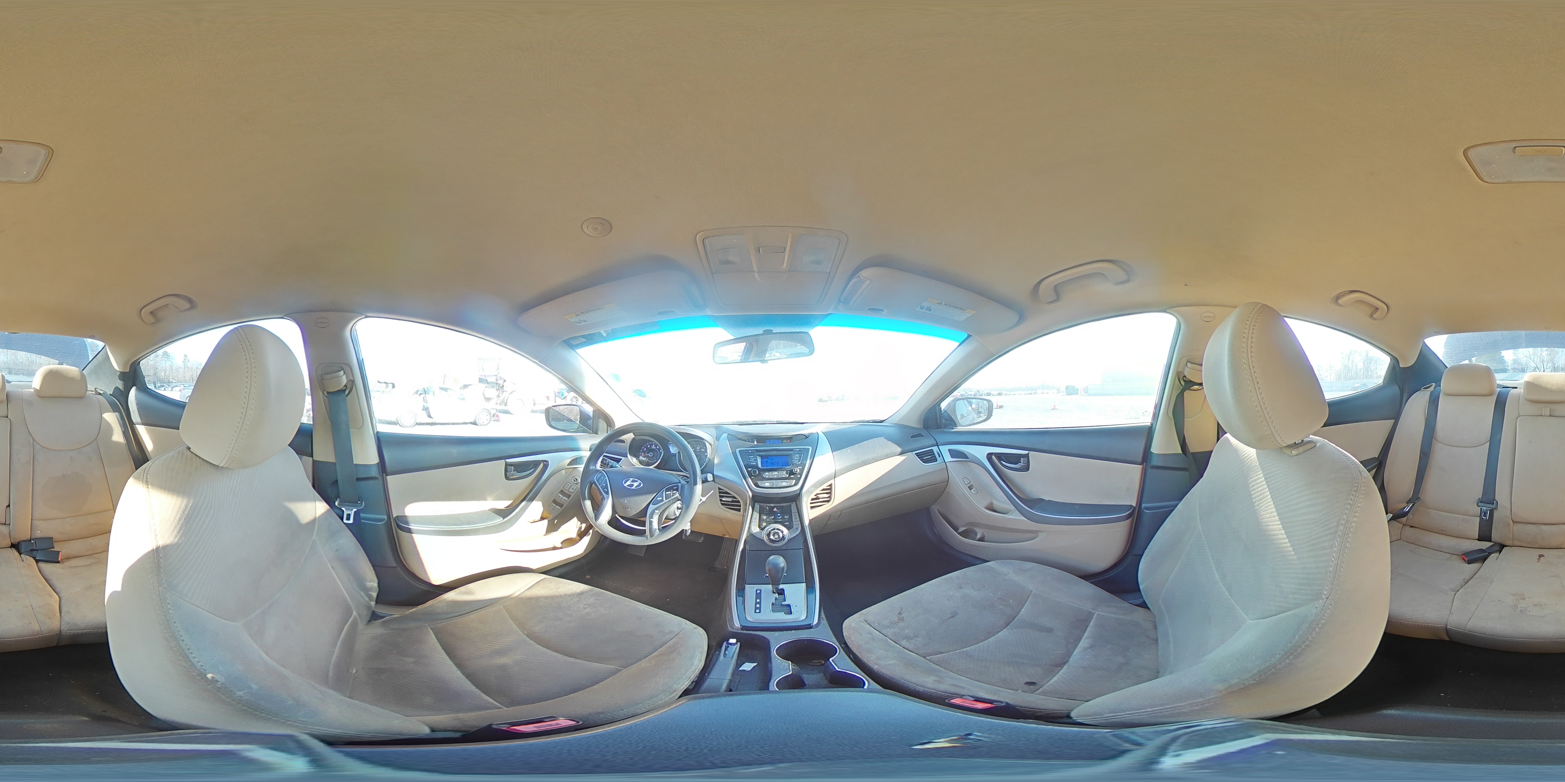 2013 Hyundai Elantra - Image 12