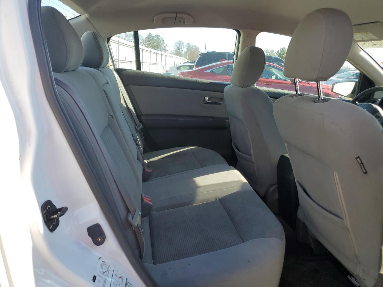 2010 Nissan Sentra - Image 10