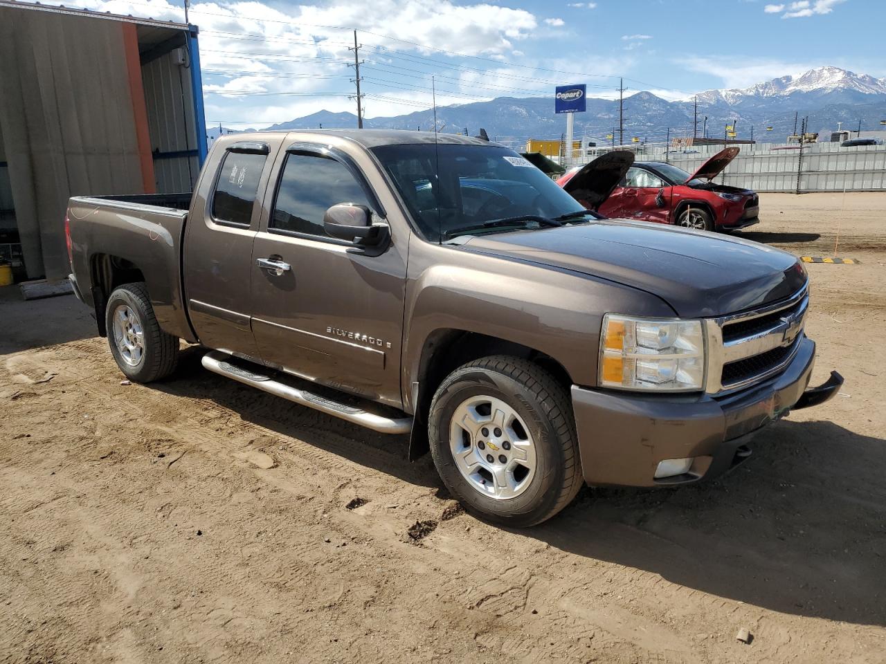 2007 Chevrolet Silverado - Image 4