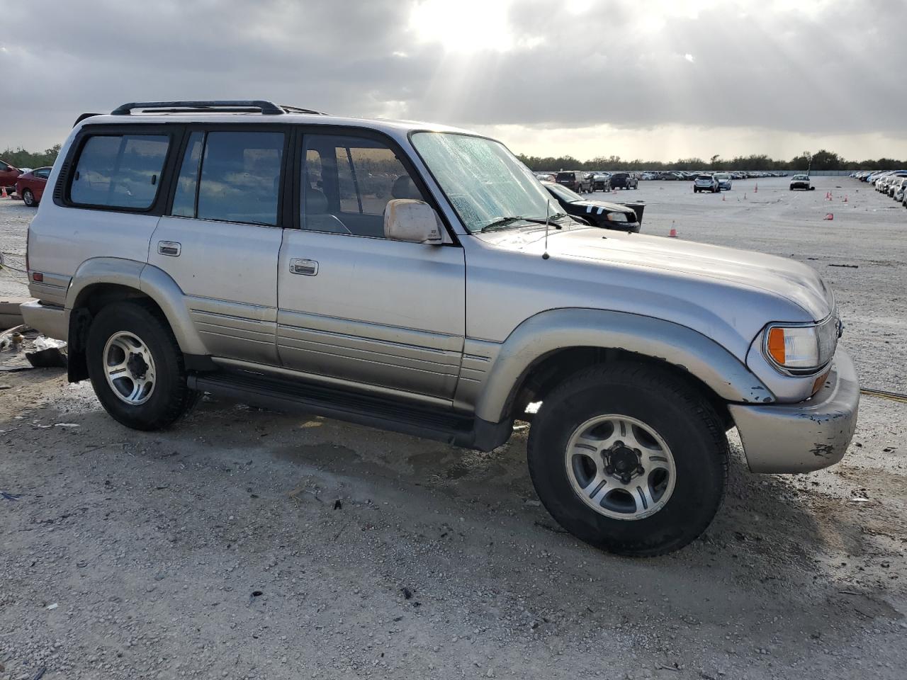 1997 Lexus LX - Image 4