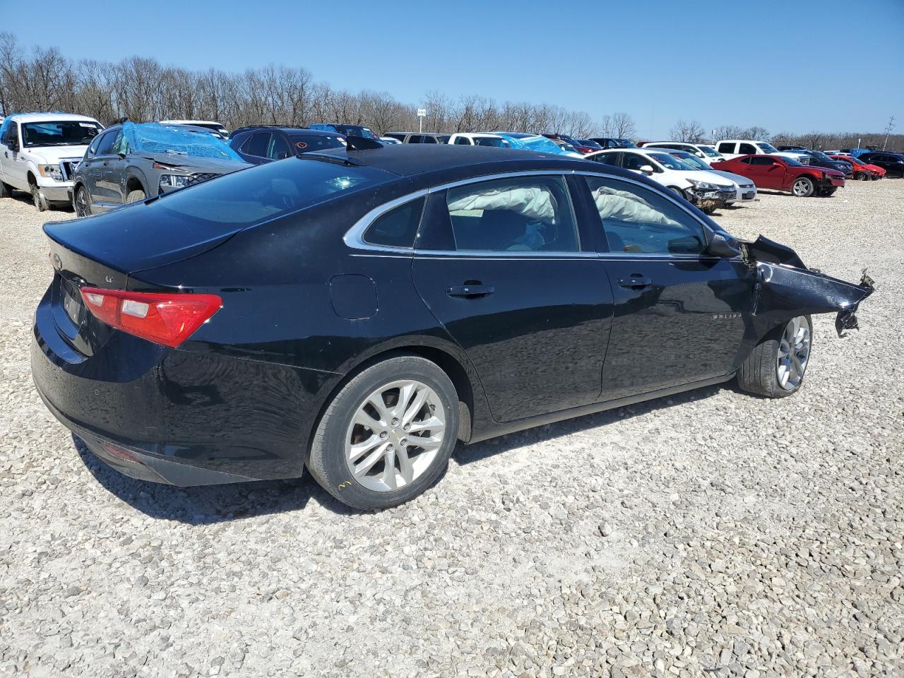 2016 Chevrolet Malibu - Image 3