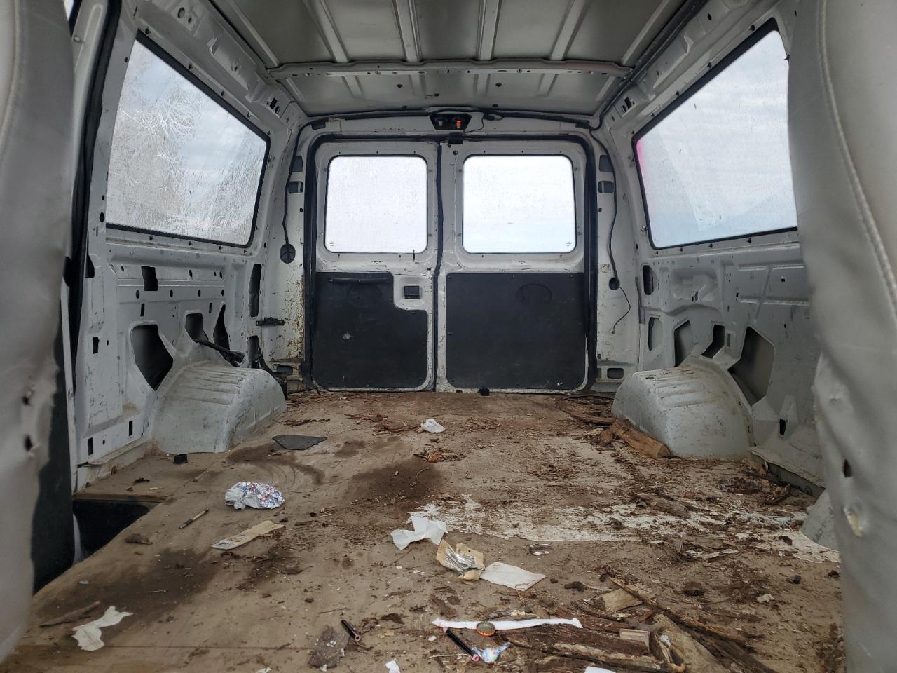 2008 Ford Econoline - Image 10