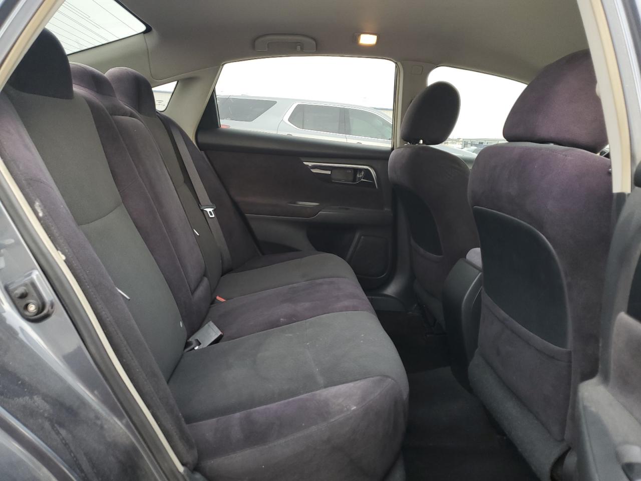 2013 Nissan Altima - Image 10