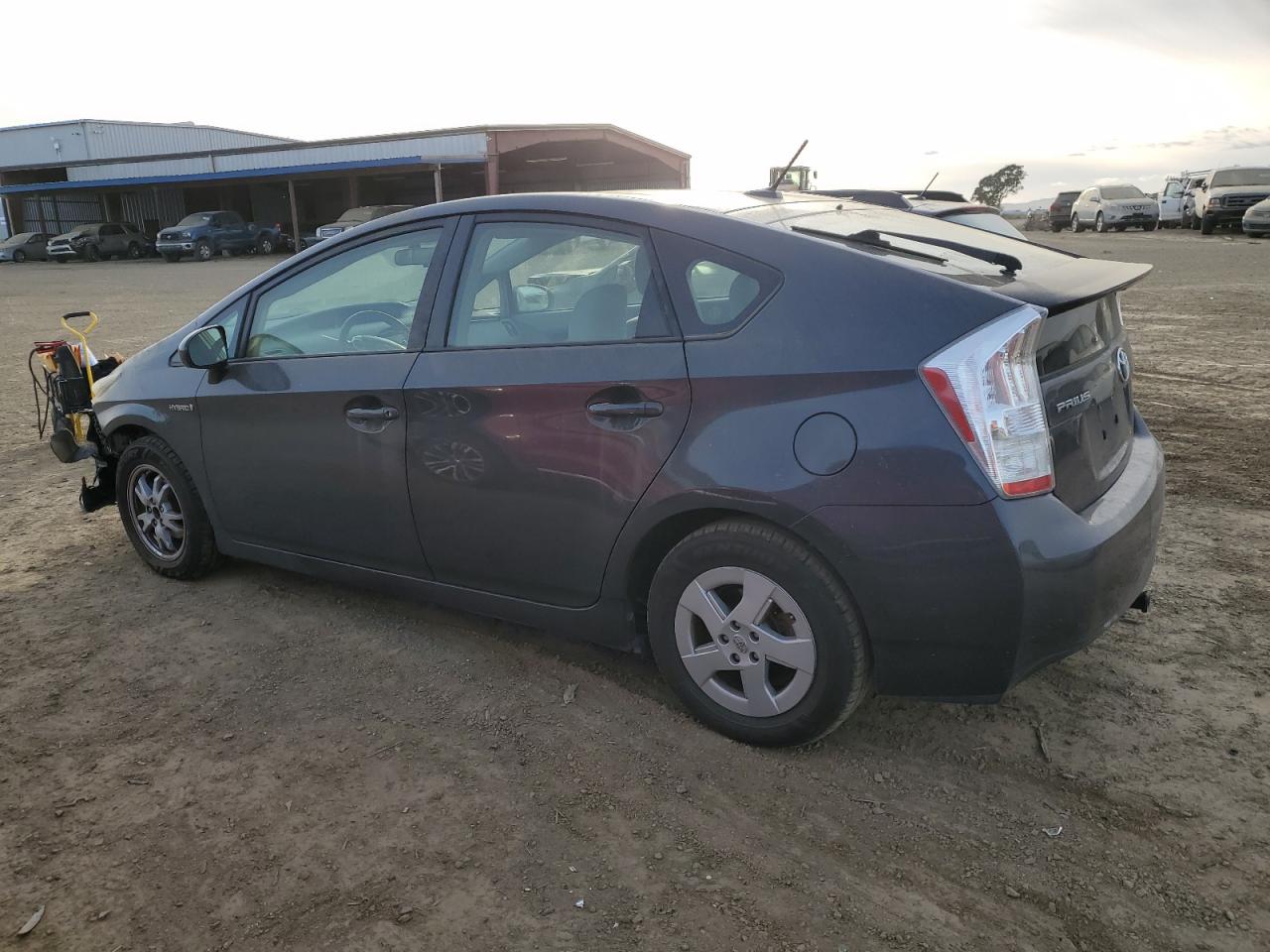 2010 Toyota Prius - Image 2
