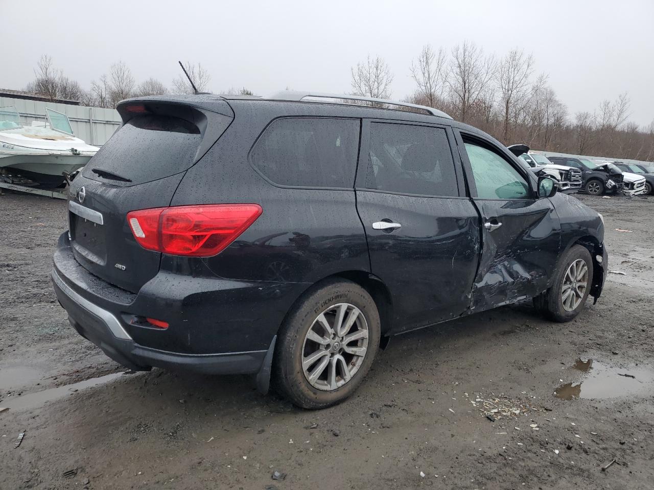2018 Nissan Pathfinder - Image 3