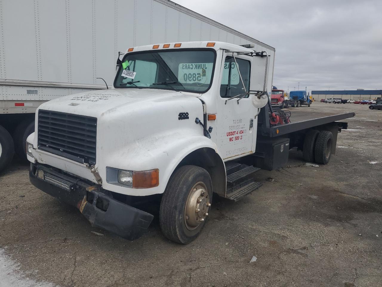 2000 INTERNATIONAL INTERNATIONAL 4700 ROLLBACK TRUCK 1HTSCAAM0YH269901