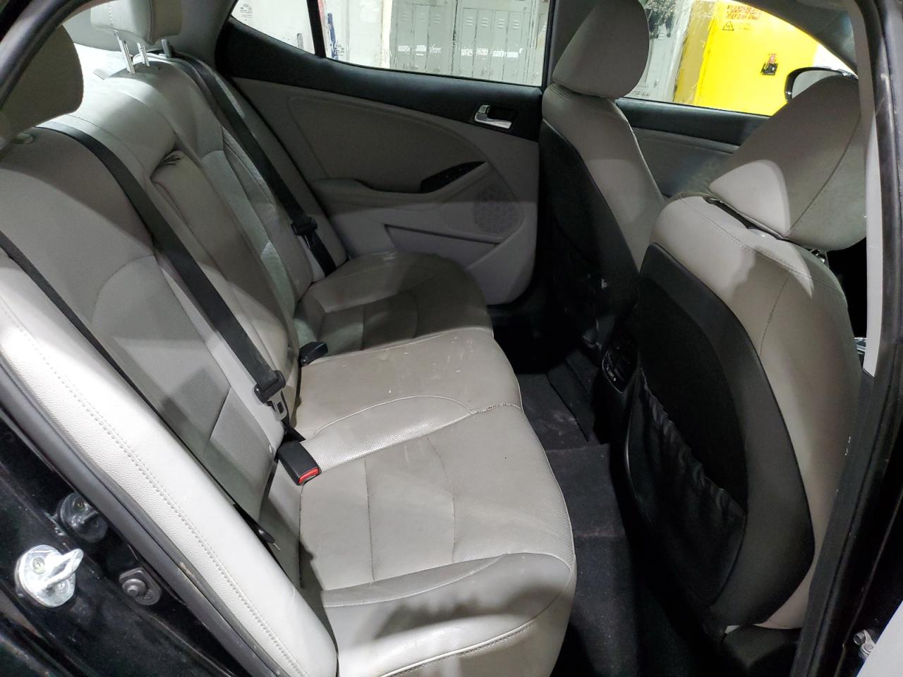 2015 Kia Optima - Image 10