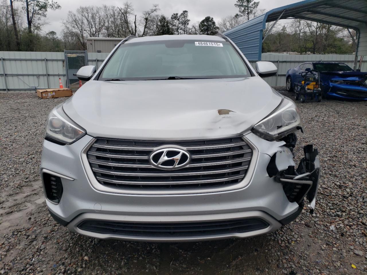 2017 Hyundai Santa Fe - Image 5