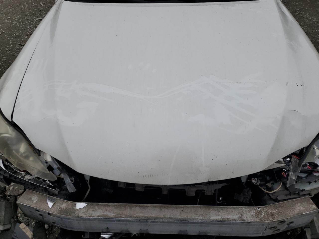 2010 Lexus IS - Image 12