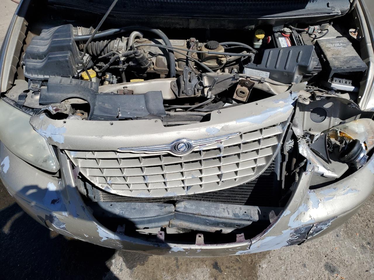 2002 Chrysler Town & Country Limited VIN: 2C8GT64L72R540899 Lot: 48377185