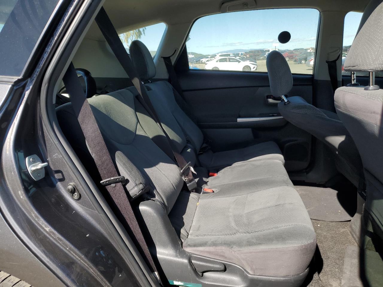 2013 Toyota Prius - Image 10