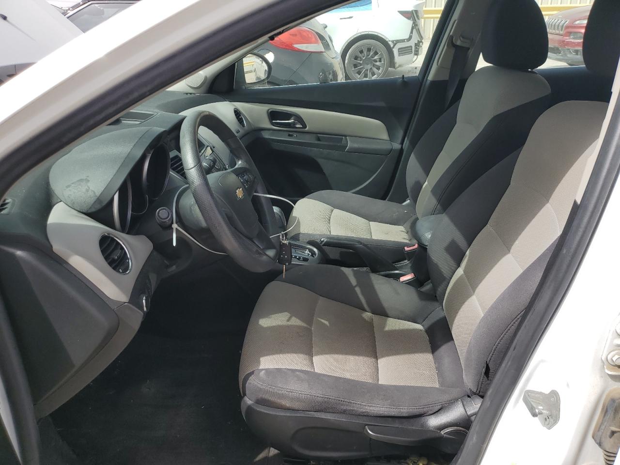 2012 Chevrolet Cruze - Image 7