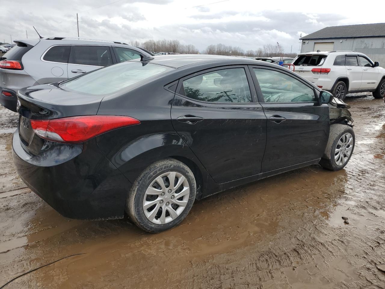 2012 Hyundai Elantra - Image 3