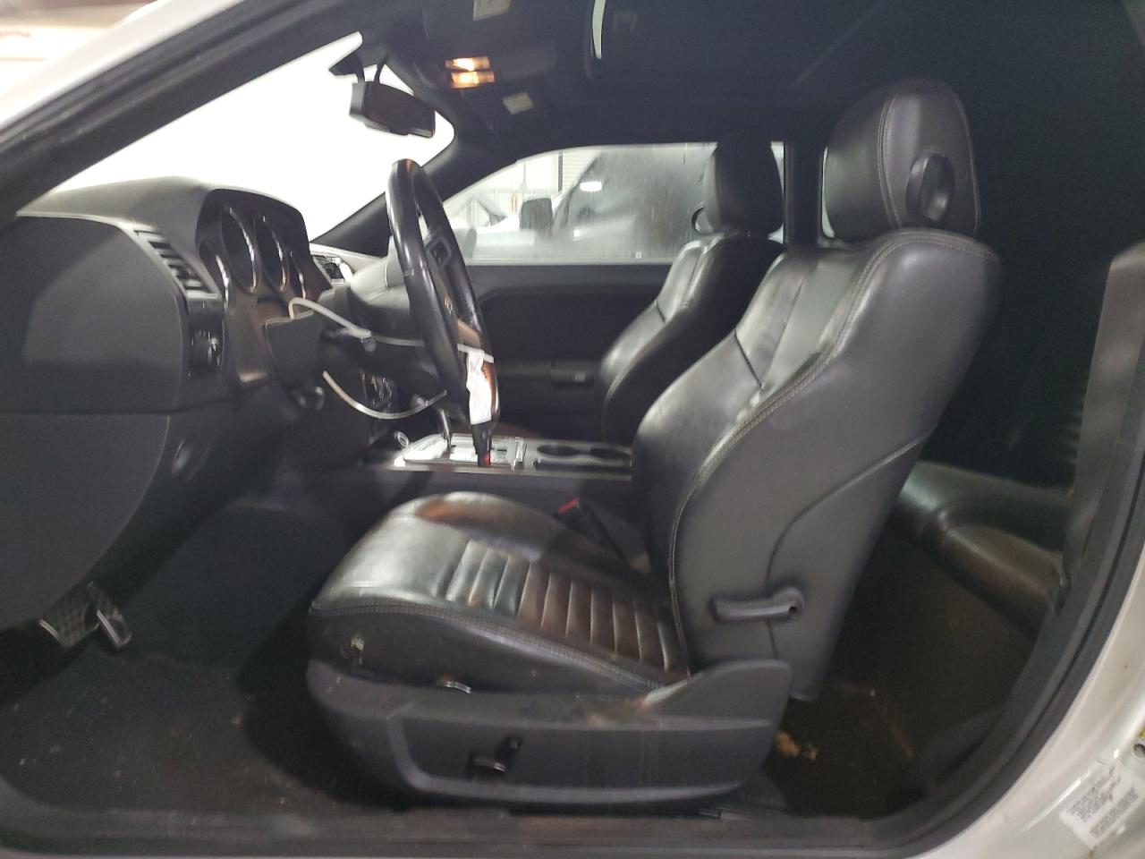 2010 Dodge Challenger - Image 7