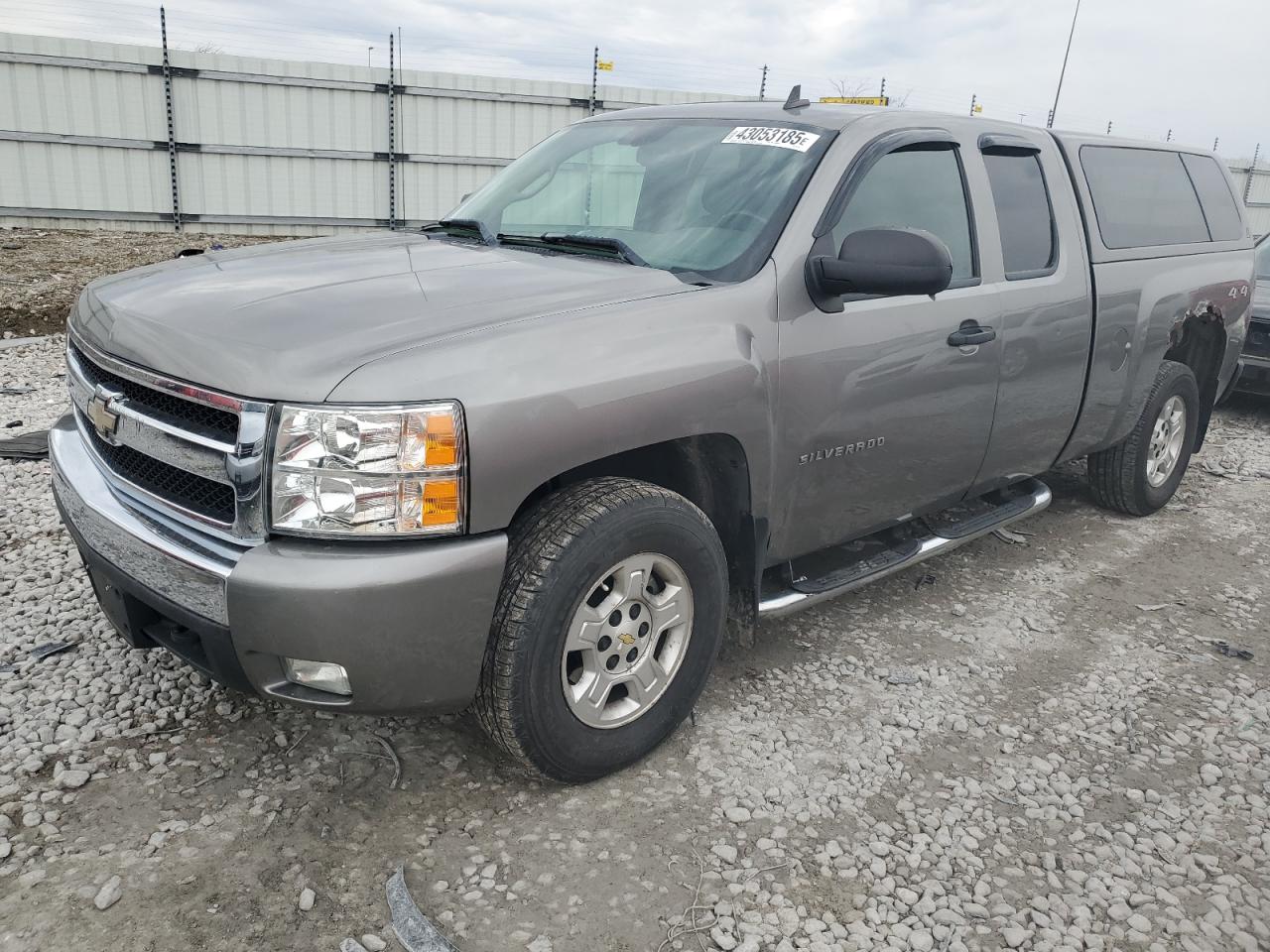 2007 Chevrolet Silverado - Image 1