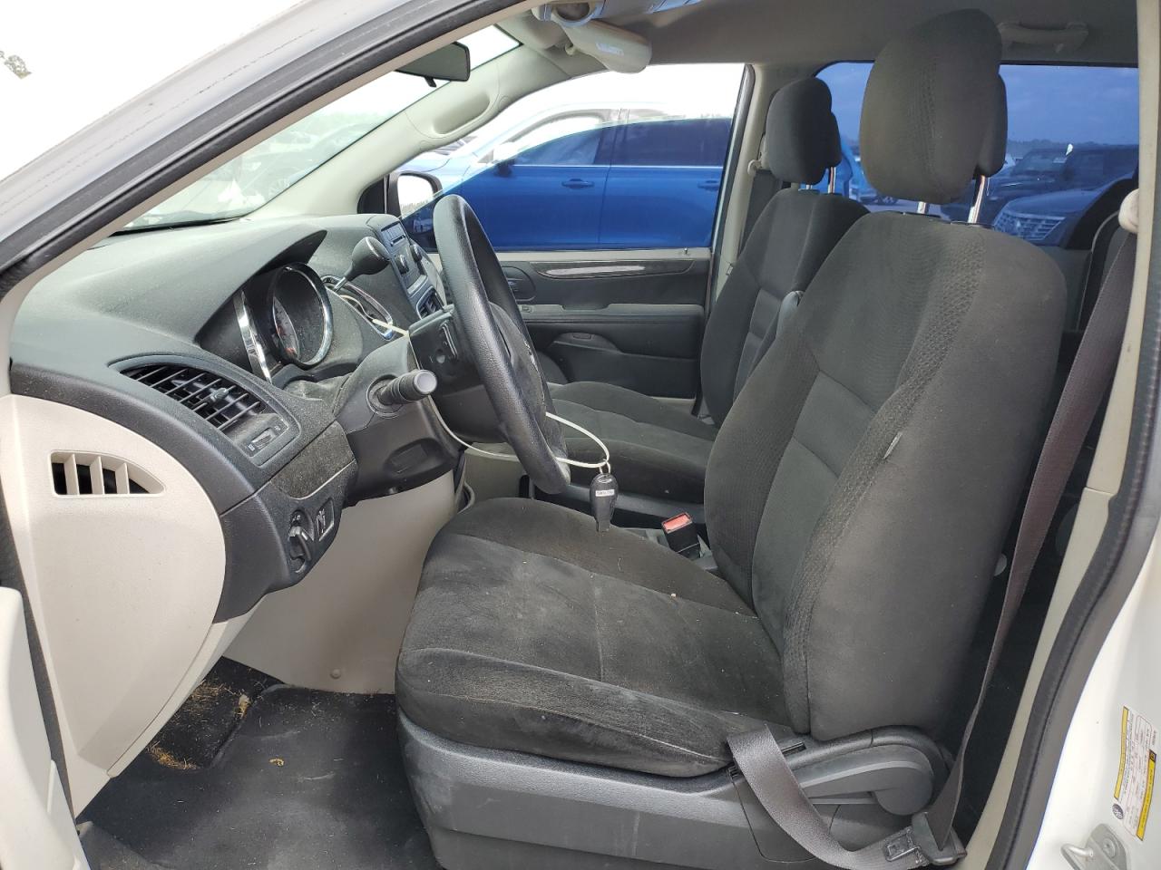2015 Dodge Caravan - Image 7