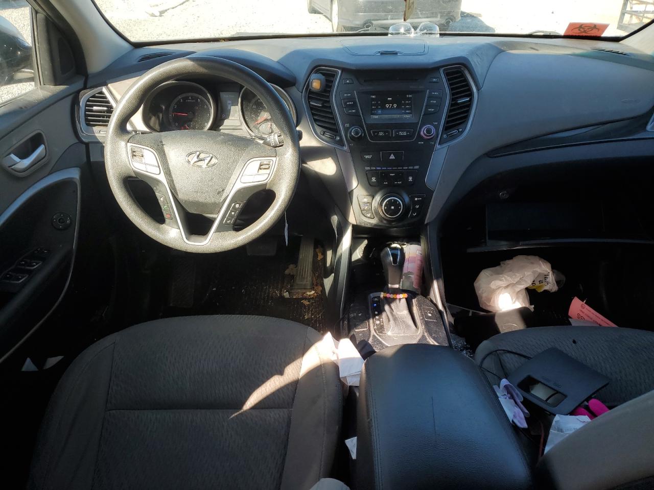 2016 Hyundai Santa Fe - Image 8