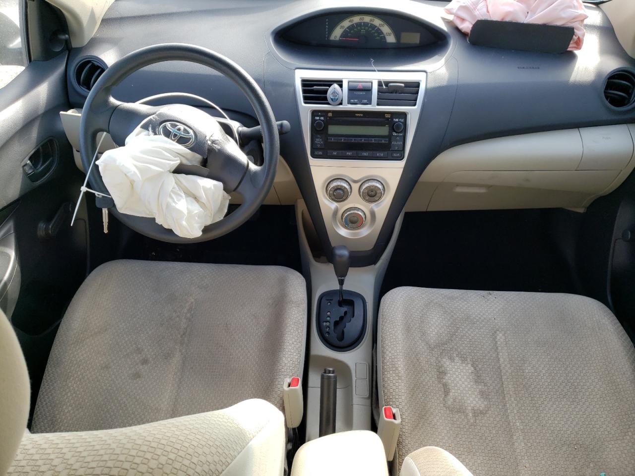 2008 Toyota Yaris VIN: JTDBT923681271260 Lot: 49121355