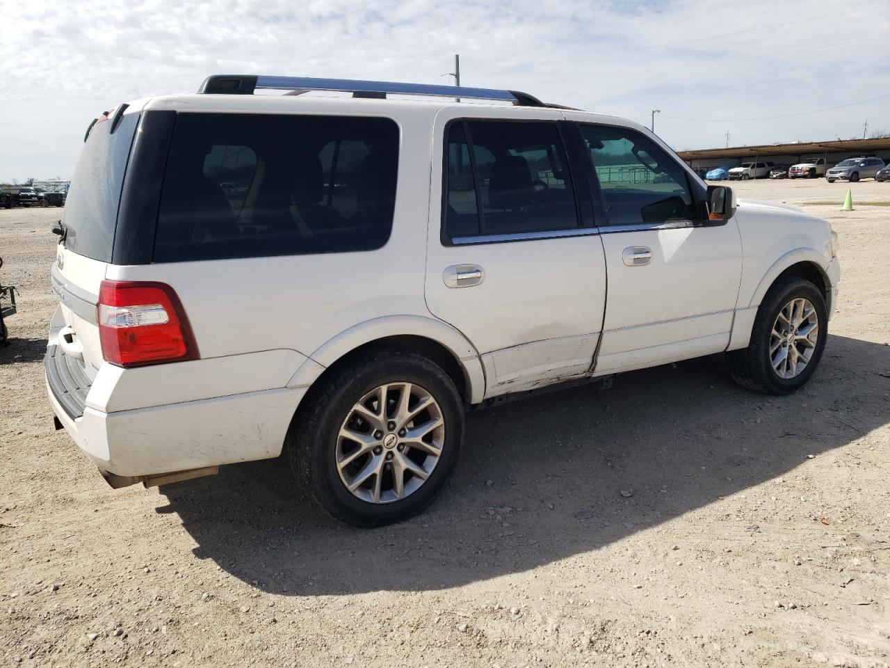 2015 Ford Expedition - Image 3