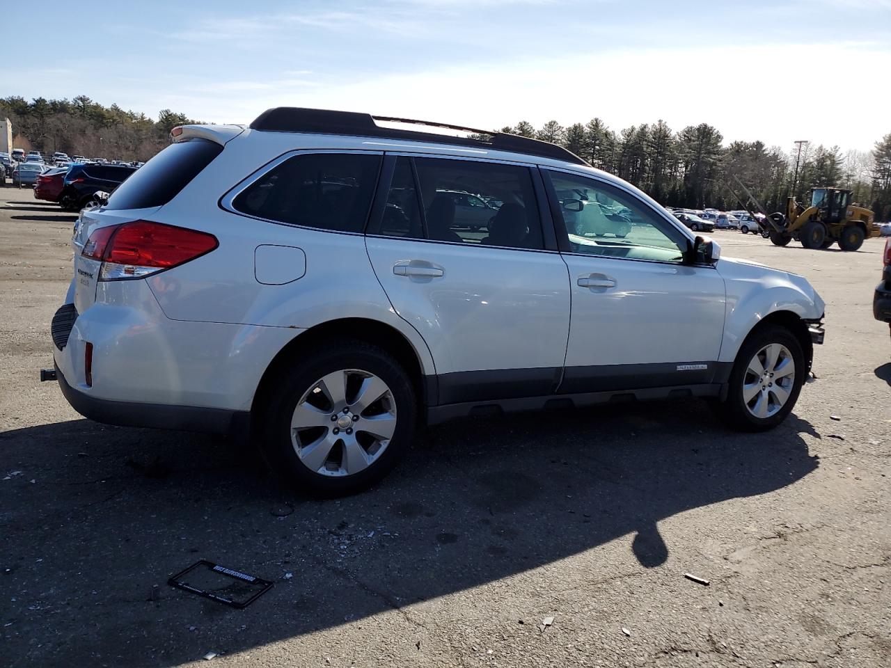 2010 Subaru Outback - Image 3