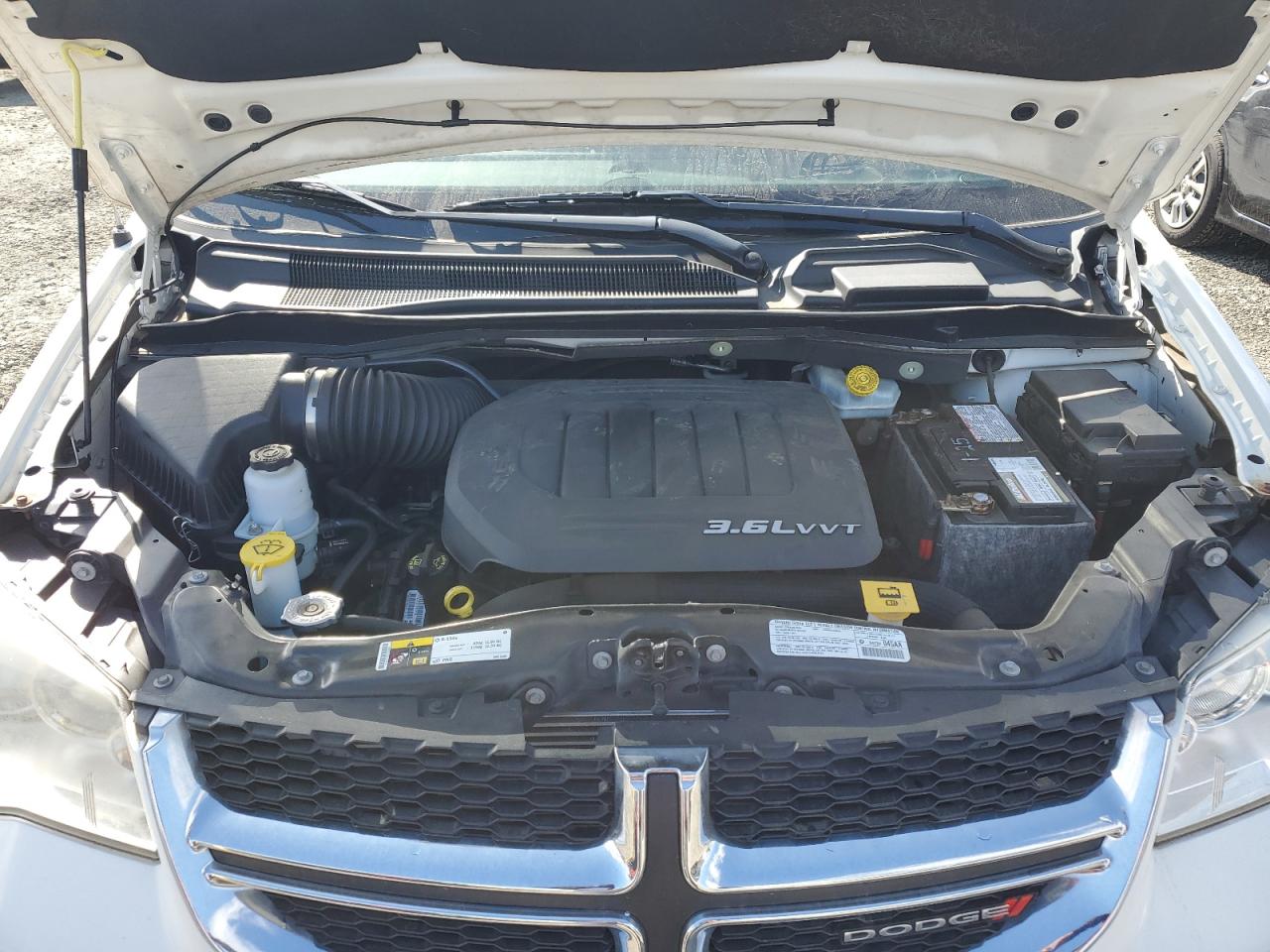 2013 Dodge Caravan - Image 12