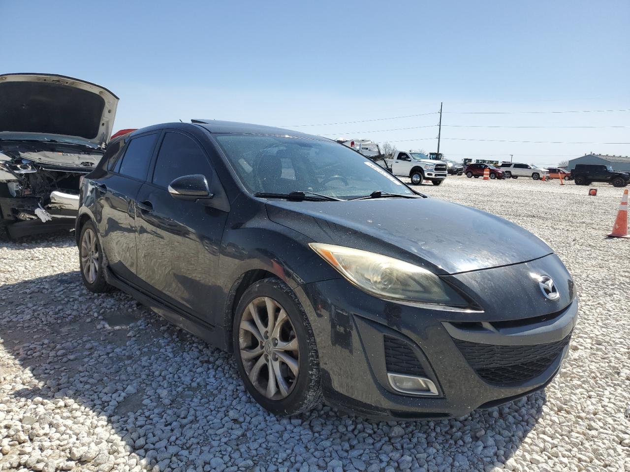 2010 Mazda 3 - Image 4