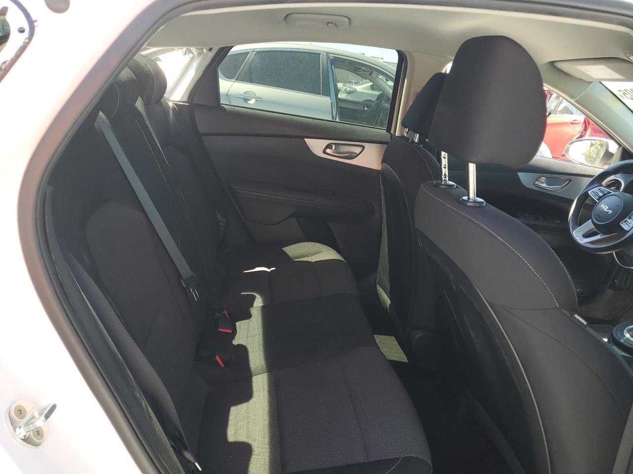 2023 Kia Forte - Image 10