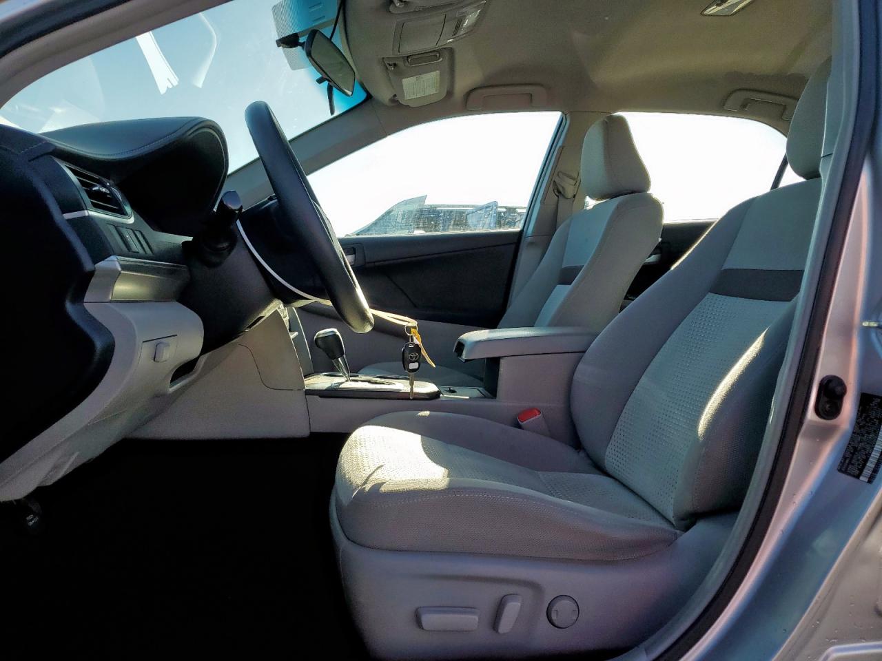 2012 Toyota Camry - Image 7
