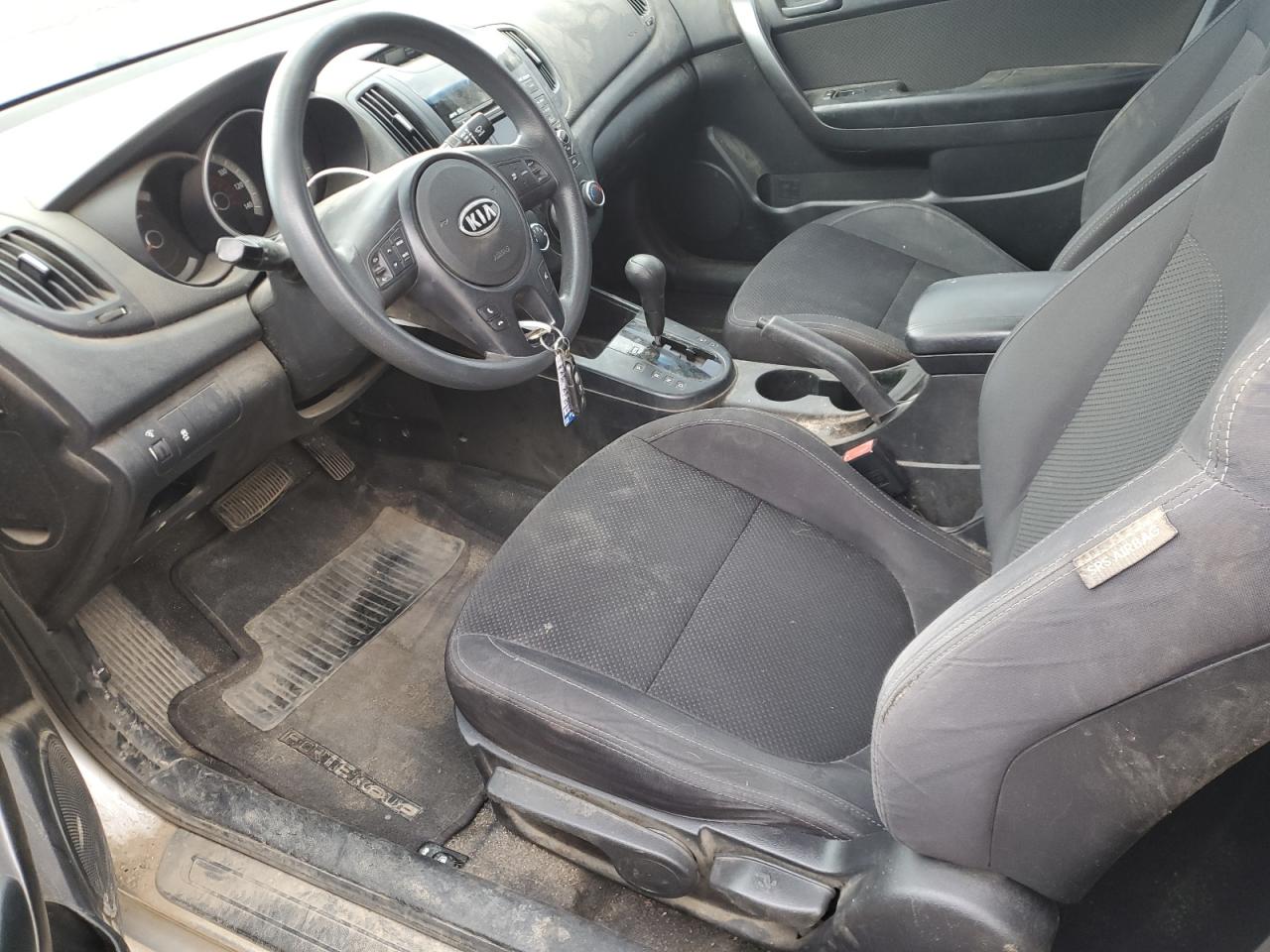 2010 Kia Forte - Image 7