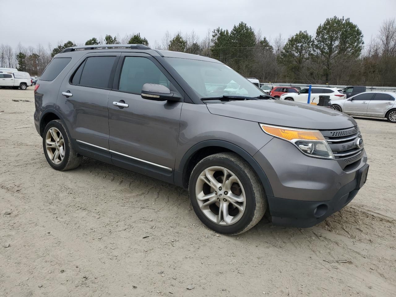 2013 Ford Explorer - Image 4