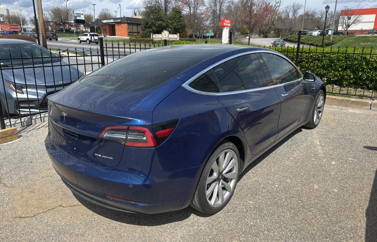 5YJ3E1EB0JF117496 TESLA MODEL 3 2018