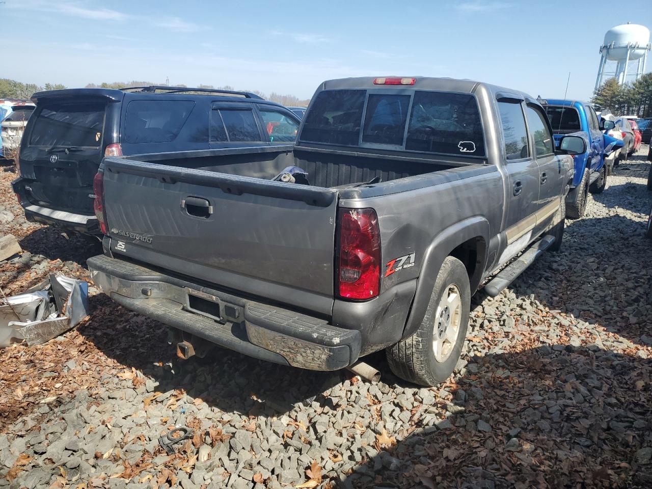 2006 Chevrolet Silverado - Image 3