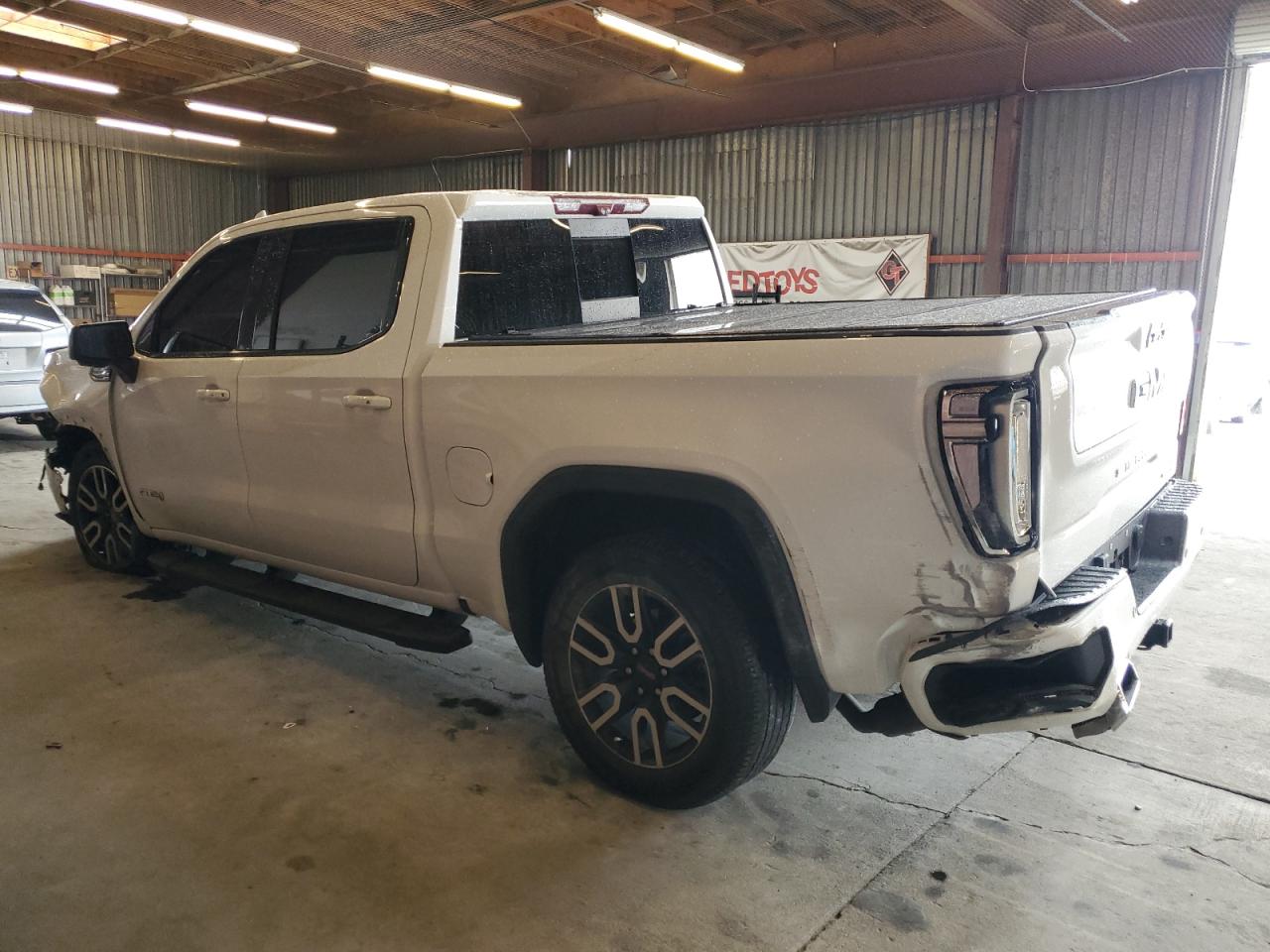 2020 GMC Sierra - Image 2