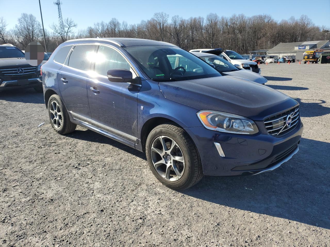 2015 Volvo XC60 - Image 4