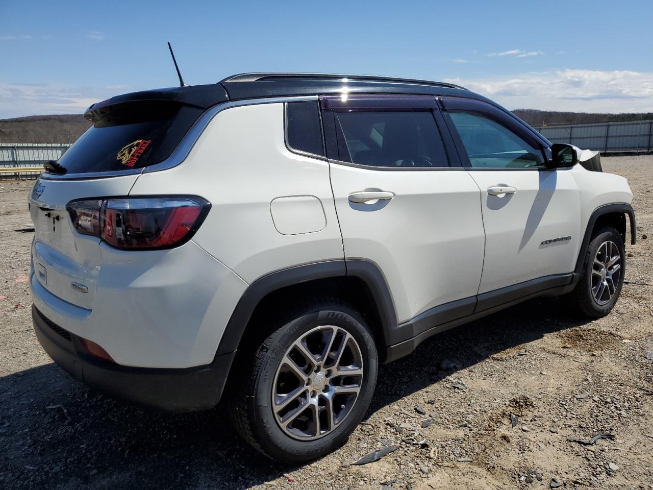2020 Jeep Compass - Image 3
