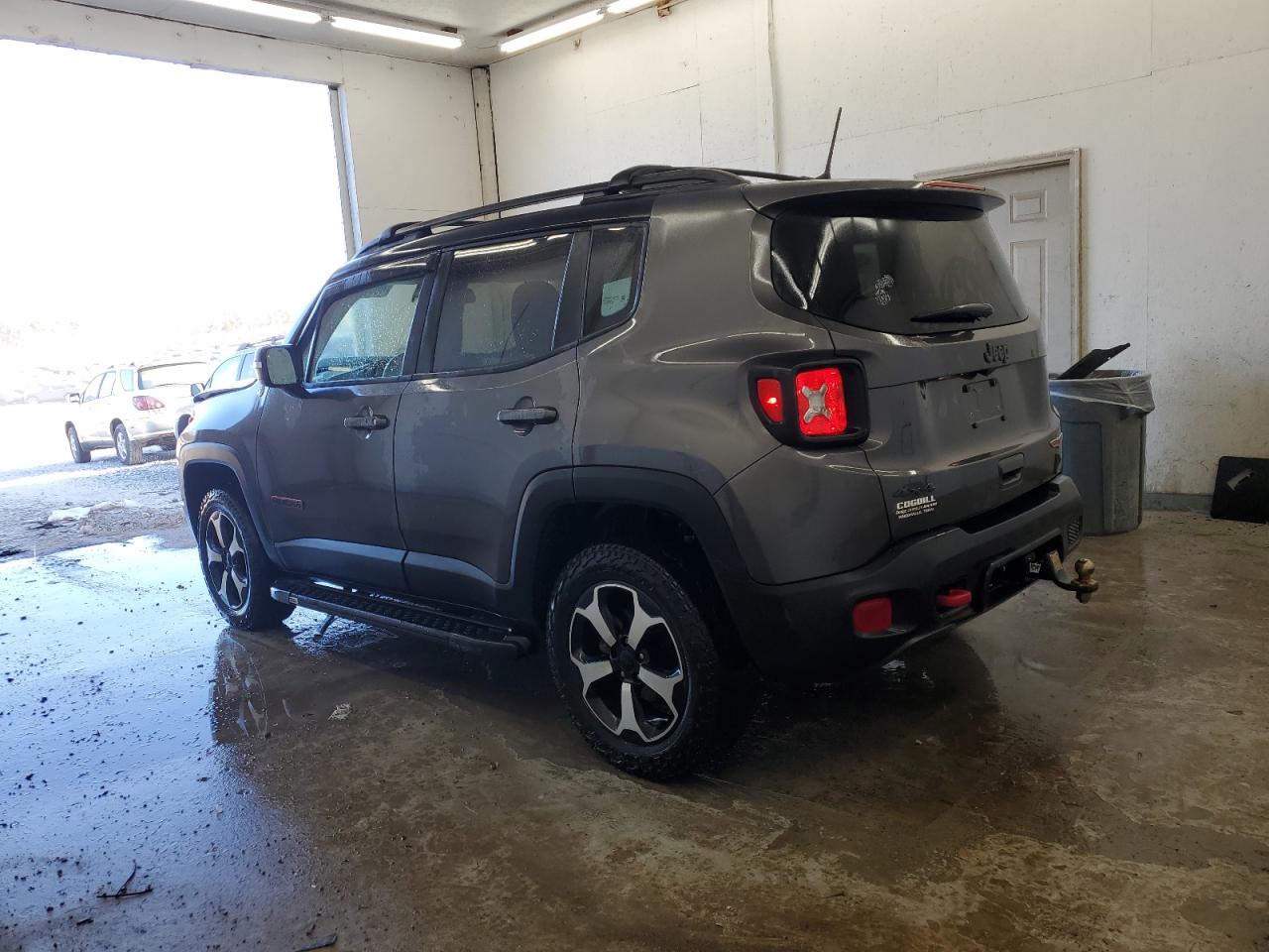 2019 Jeep Renegade - Image 2