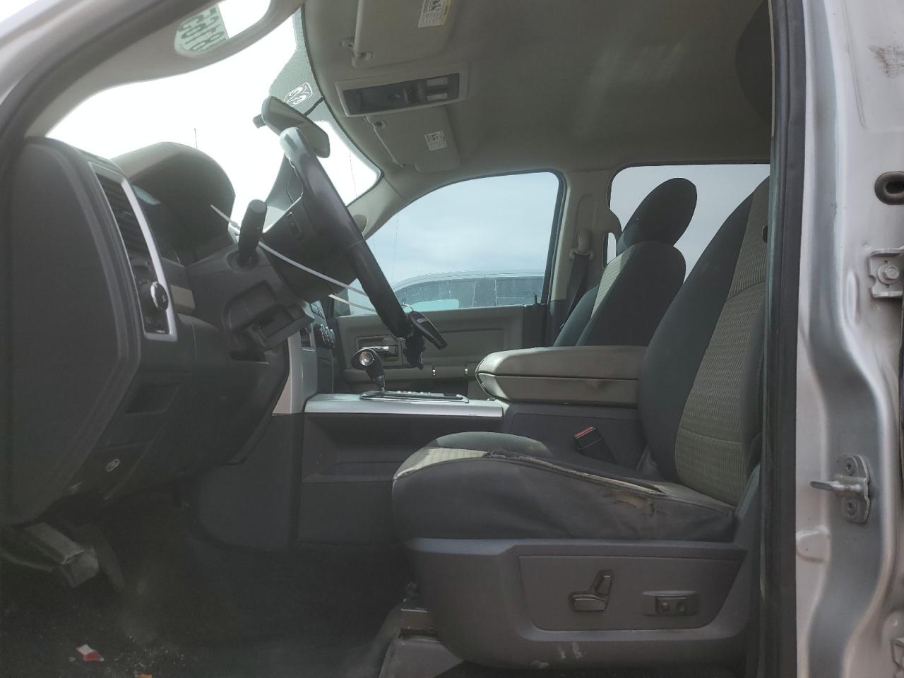 2012 Dodge RAM - Image 7