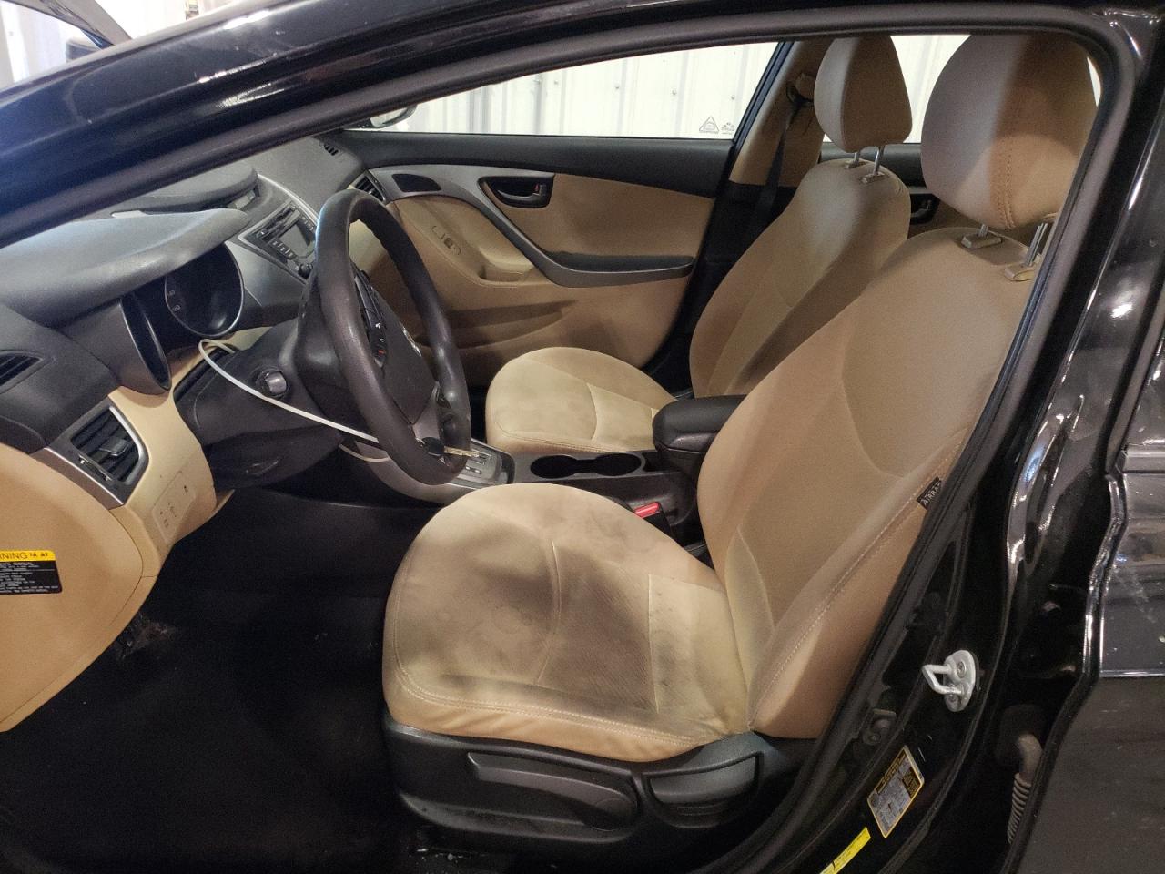 2013 Hyundai Elantra - Image 7
