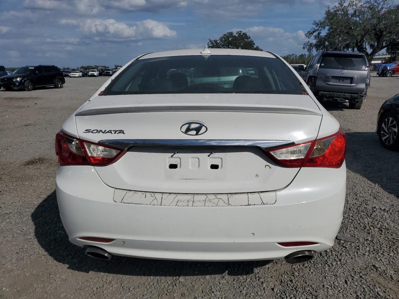 2012 Hyundai Sonata - Image 6