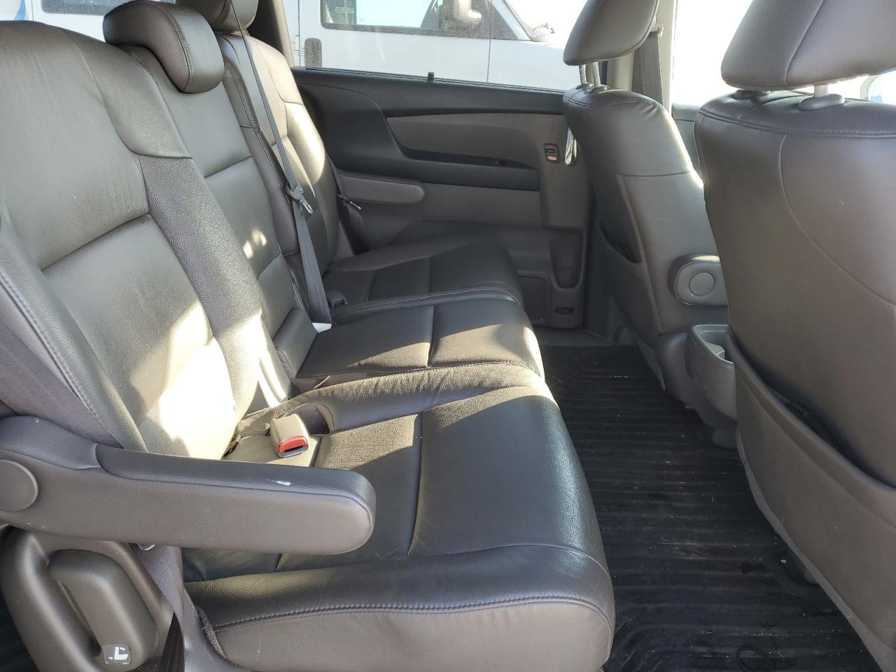 2014 Honda Odyssey - Image 11