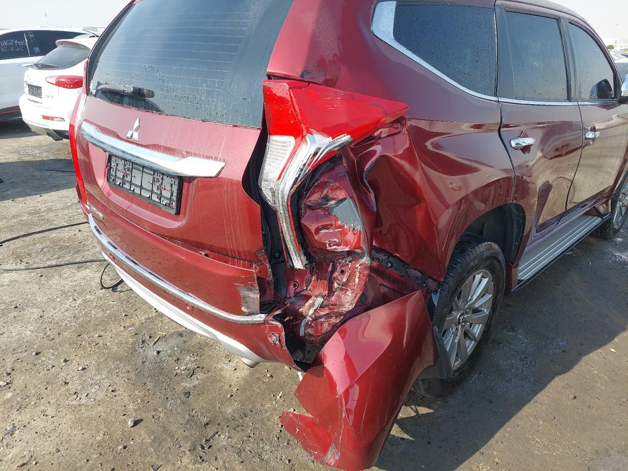 MMEMC21X7HH002886 - 2017 Mitsubishi Montero - #48830945