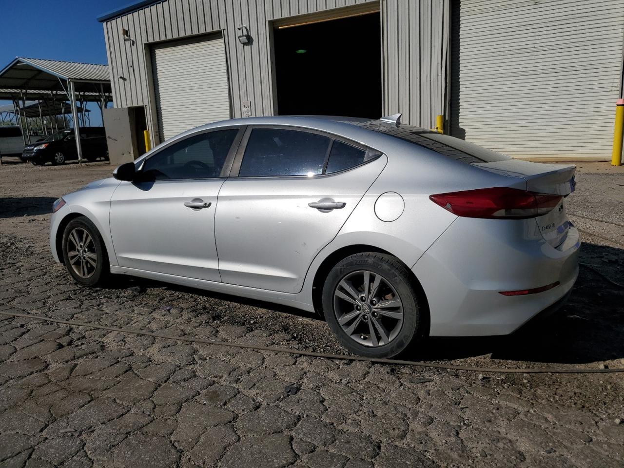 2018 Hyundai Elantra - Image 2
