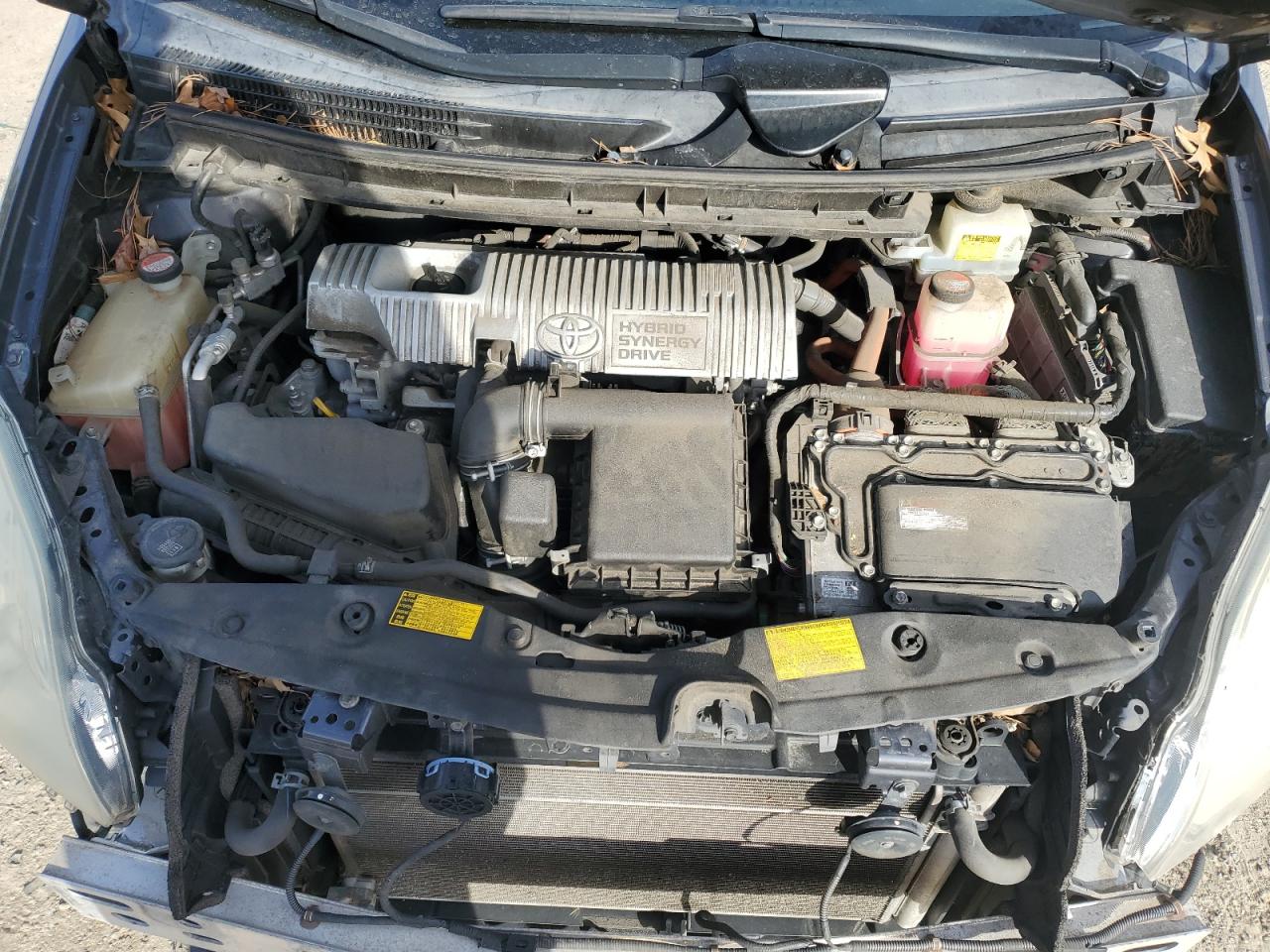 2014 Toyota Prius - Image 11