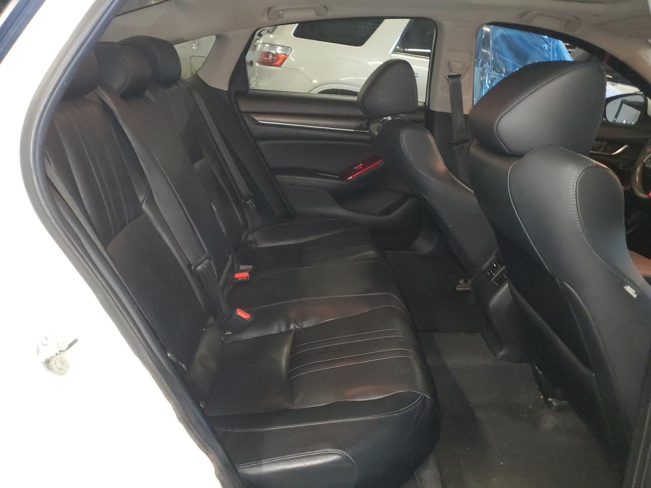 2018 Honda Accord - Image 10