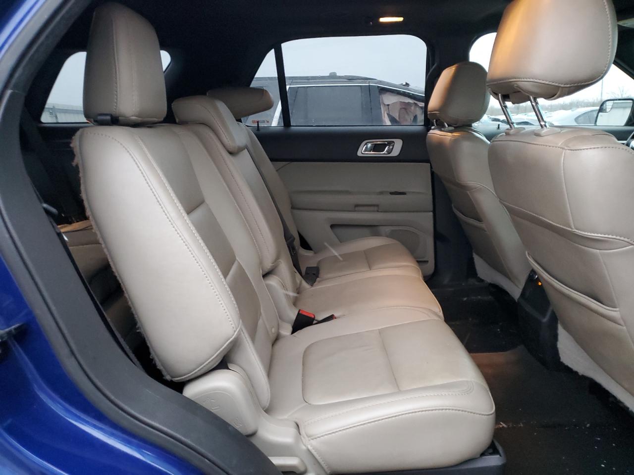 2014 Ford Explorer - Image 12