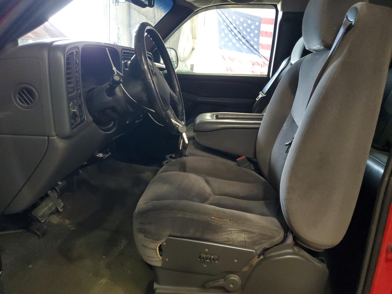 2005 GMC Sierra - Image 7