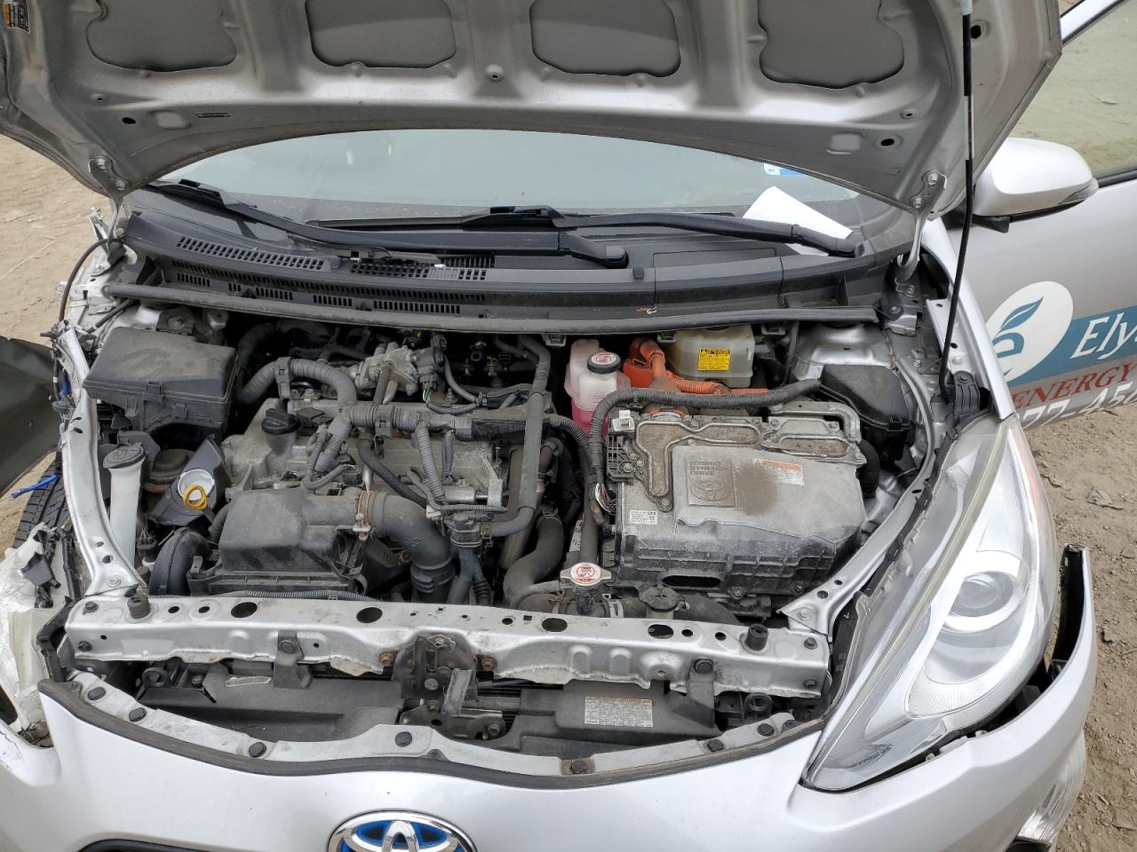 2017 Toyota Prius - Image 13