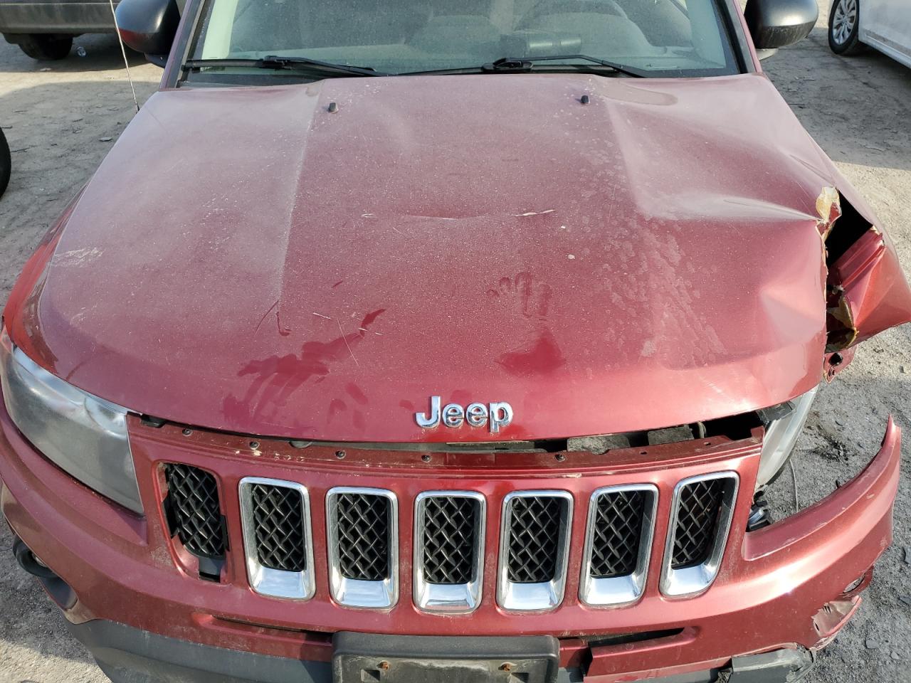 2016 Jeep Compass - Image 13