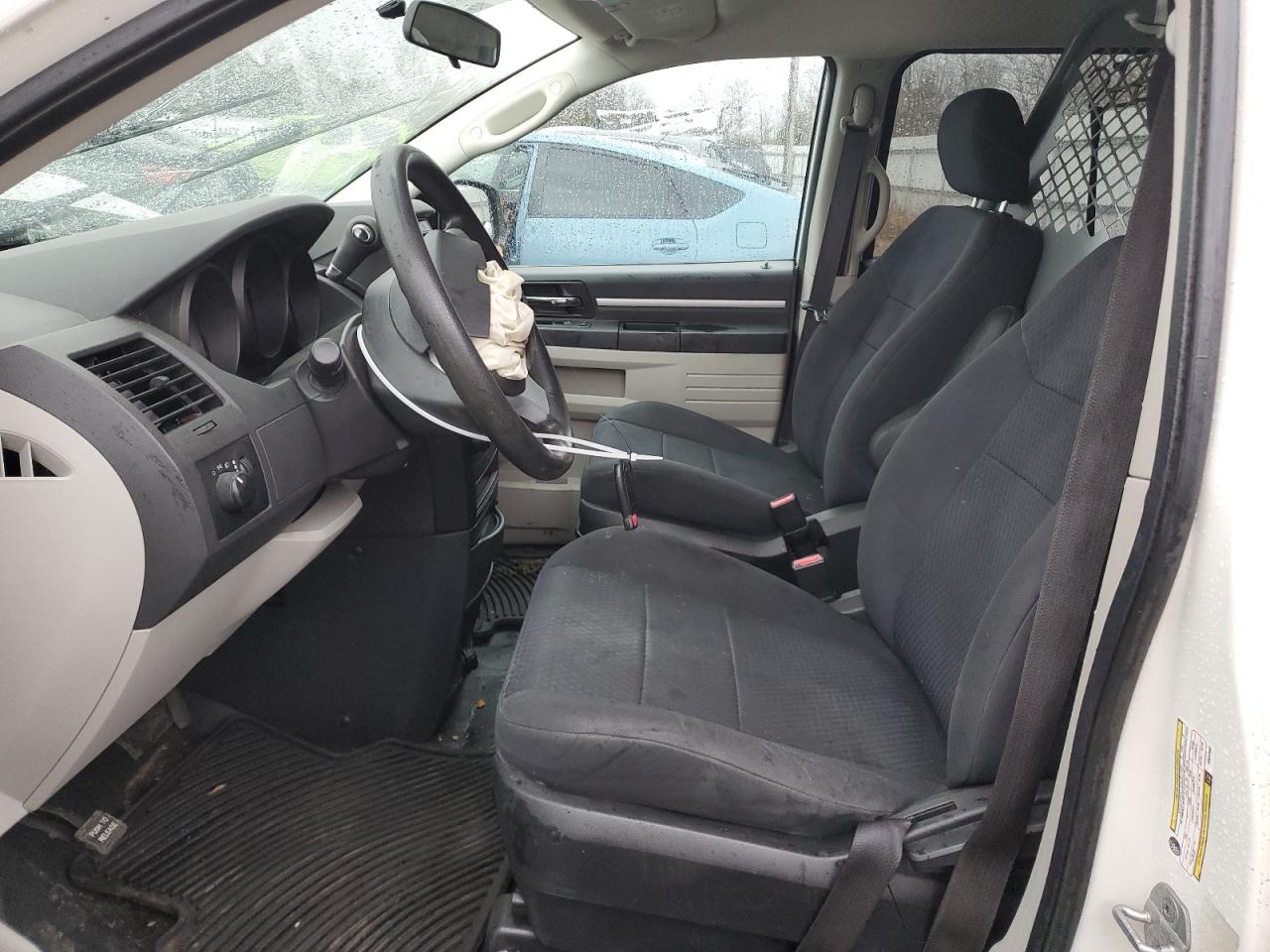 2010 Dodge Caravan - Image 7