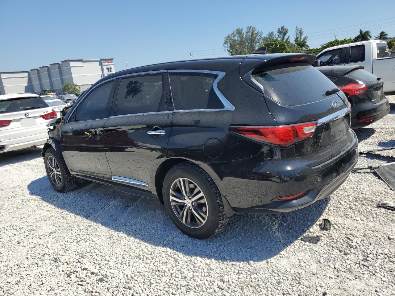 2017 Infiniti QX60 - Image 2
